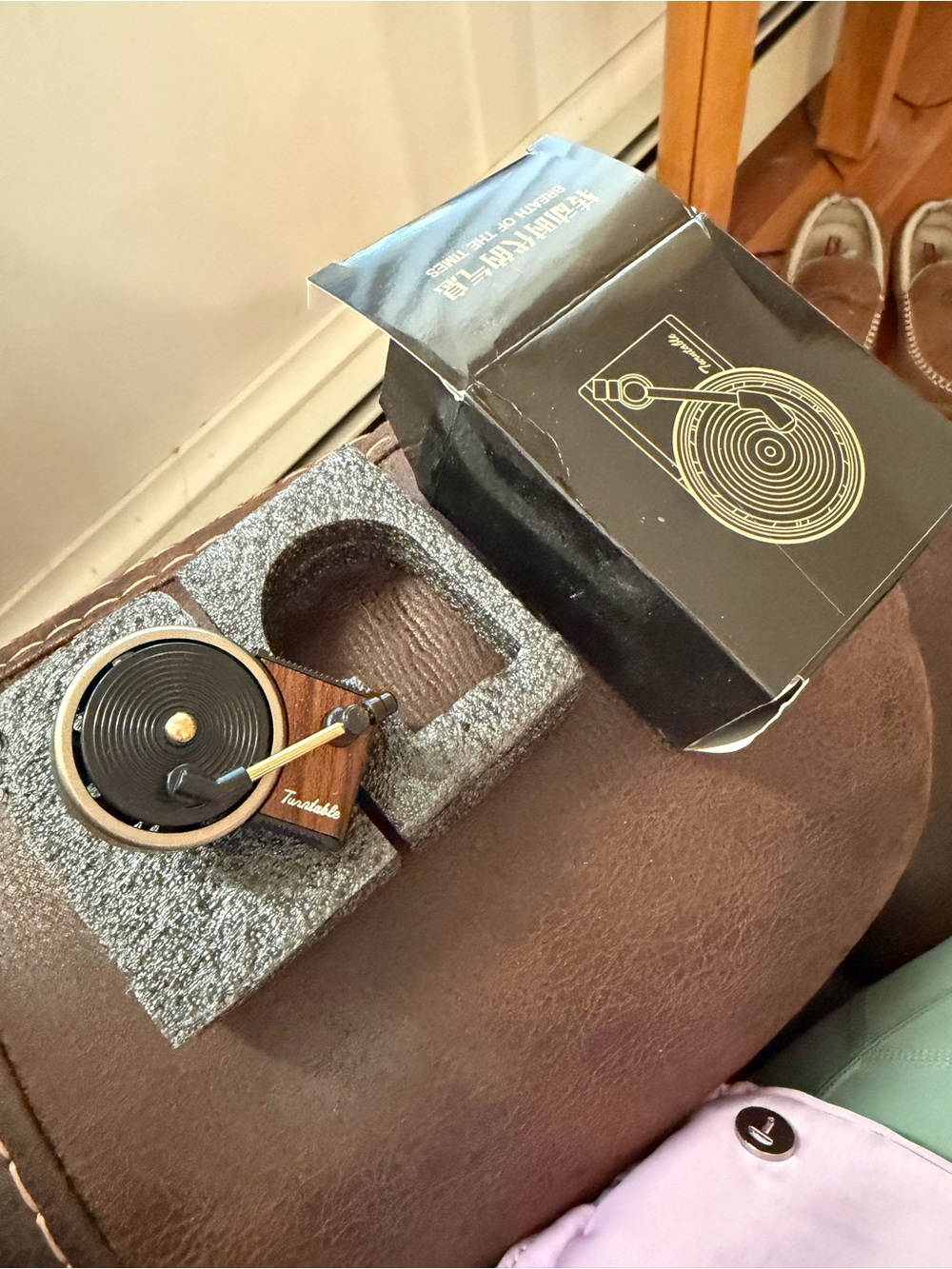 turntable car vent clip